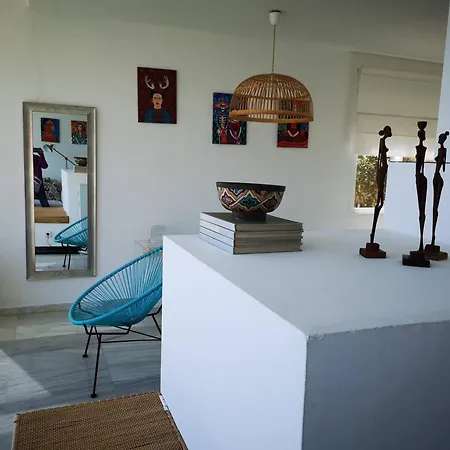 4 Bedrooms With Sea View Private Pool And Enclosed Garden At